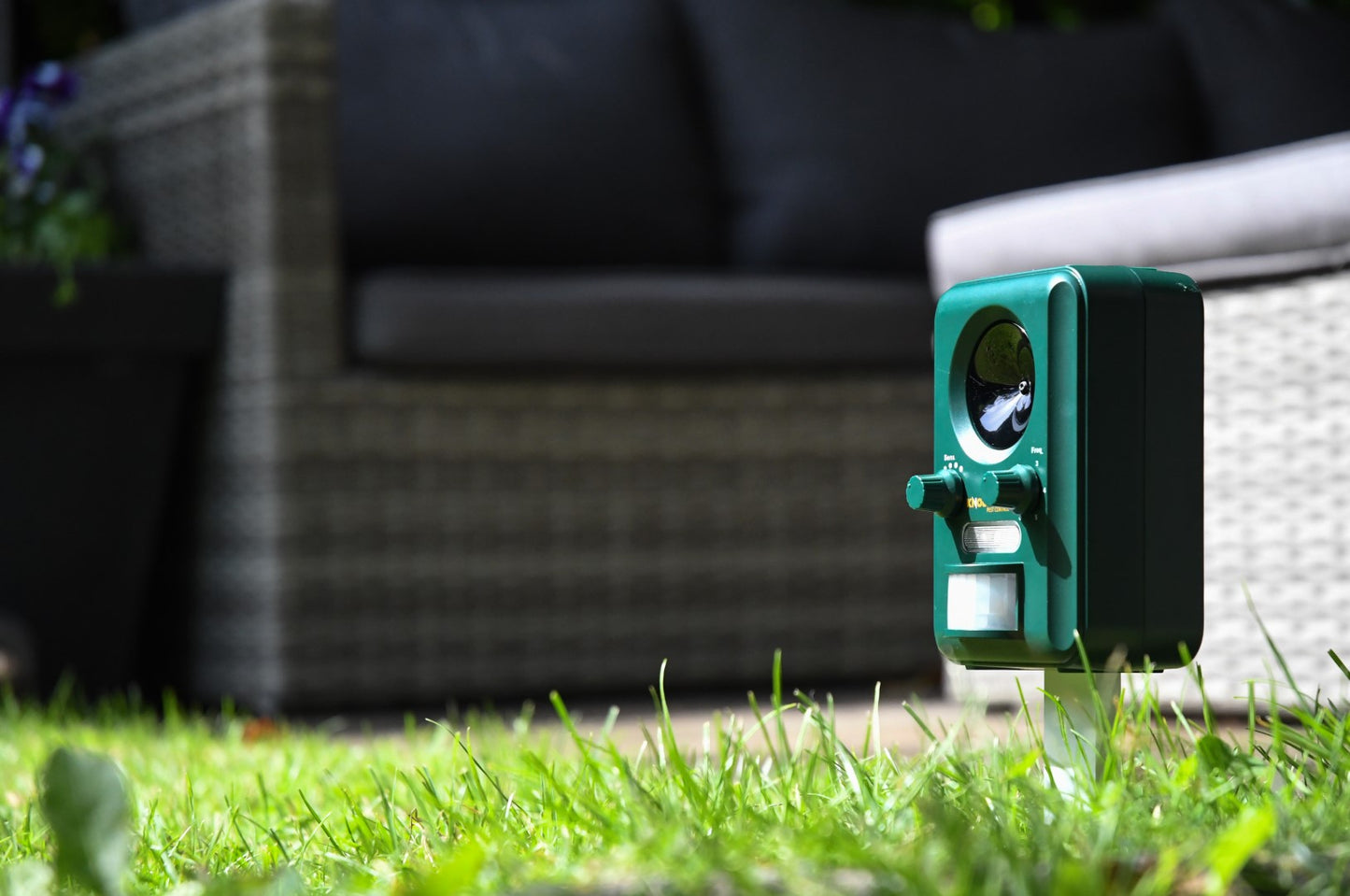 Knock Pest Solar Animal Repeller